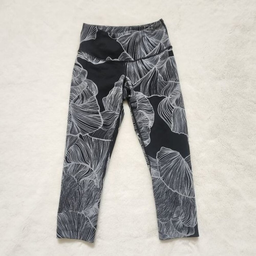 The north Face leggings size M